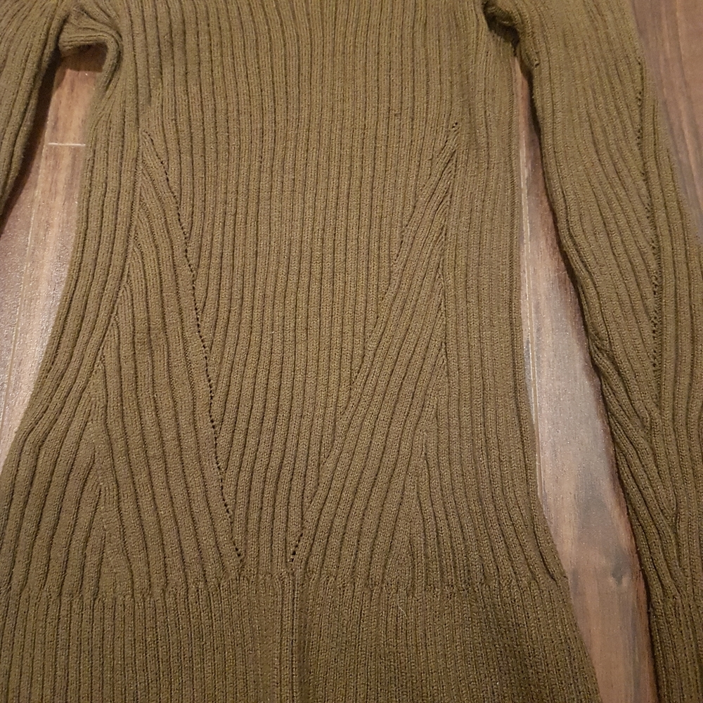A&F waist slimming sweater (forest green) - Picture 7 of 9
